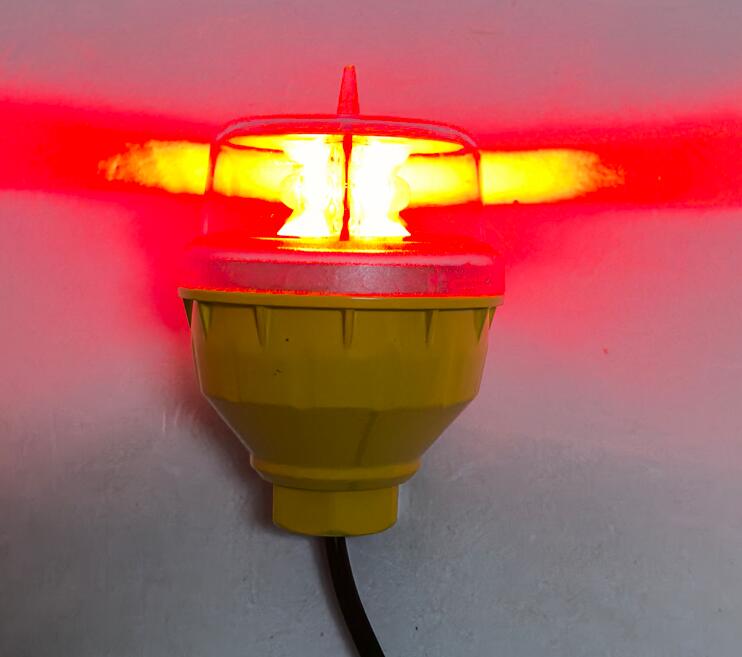 l810 obstruction light